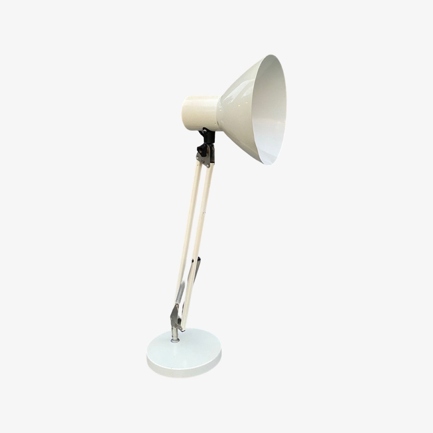 Vintage PIXAR Lamp Look-A-Like | 1960s Mid Century Desk Lamp Made Of White Metal | Mid Century Modern Lighting | Retro / Vintage Table Lamp